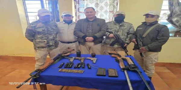 মণিপুৰত উদ্ধাৰ অস্ত্ৰ-শস্ত্ৰ, আটক দুজন উগ্ৰপন্থী