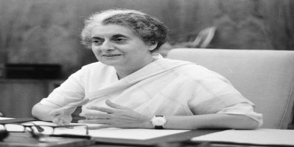 ইতিহাসৰ পৃষ্ঠাত ১৯ জানুৱাৰী: যেতিয়া ইন্দিৰা গান্ধী ভাৰতৰ প্ৰথম মহিলা প্ৰধানমন্ত্ৰী হৈছিল