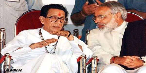 বালাছাহেব থাকৰেৰ জন্ম বাৰ্ষিকীত  প্ৰধানমন্ত্ৰী মোদীৰ শ্ৰদ্ধাপূৰ্বক স্মৰণ