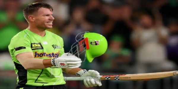 ছিডনী থাণ্ডাৰৰ সৈতে ডেভিদ ৱাৰ্নাৰৰ এবছৰীয়া নতুন চুক্তি স্বাক্ষৰ