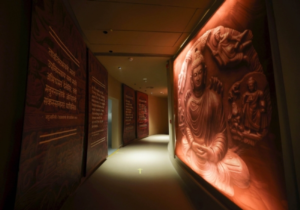 बुद्ध के पिपरावा अवशेषों की प्रदर्शनी