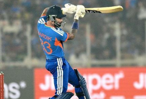 भारतीय टीम के स्टार ऑलराउंडर हार्दिक पांड्या