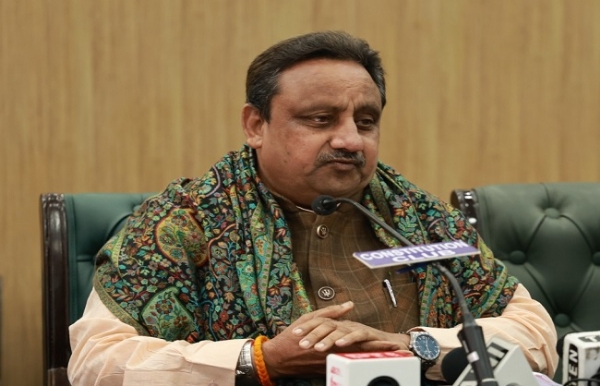 प्रेस कांफ्रेंस को संबोधित करते कैट महामंत्री एवं सांसद प्रवीण खंडेलवाल प्रेस कांफ्रेंस को संबोधित करते कैट महामंत्री एवं सांसद प्रवीण खंडेलवाल