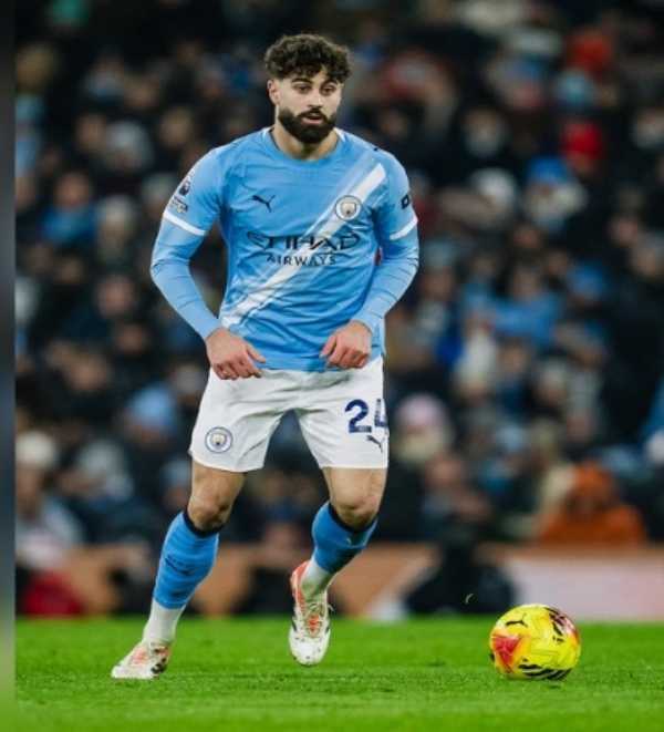 मैनचेस्टर सिटी के डिफेंडर जोस्को ग्वार्डियोल मैनचेस्टर सिटी के डिफेंडर जोस्को ग्वार्डियोल
