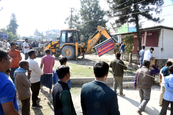 তেজপুৰৰ দোলাবাৰীত উচ্ছেদ প্ৰশাসনৰঃ