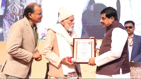 पुरातत्वविद् डॉ. प्रो. यशोधर मठपाल 19वें डॉ. विष्णु श्रीधर वाकणकर राष्ट्रीय सम्मान वर्ष 2022-2023 से सम्मानित