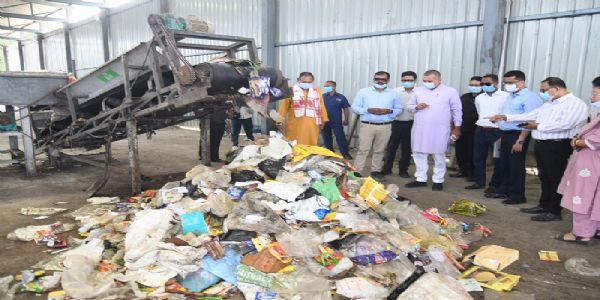 তেজপুৰ পৌৰ সভাৰ জাৱৰ নিস্কাষণ ব্যৱস্থাৰ স্বৰূপ দেখি স্তম্ভিত মন্ত্ৰী কৌশিক ৰয়