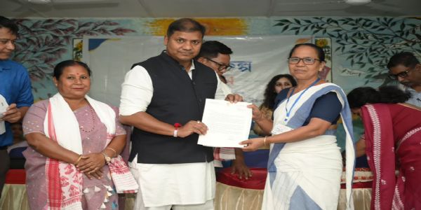 গুৱাহাটীত আশা কৰ্মী আৰু আশা ছুপাৰভাইজাৰ সকলক সম্বৰ্ধনা