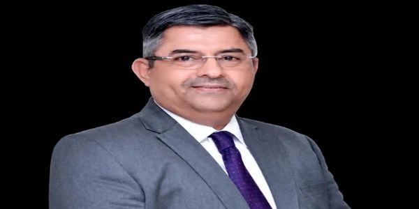 এইচ ডি এফ চি বেংকৰ উপ পৰিচালন সঞ্চালক কৈজাদ ভাৰুচাৰ পদত্যাগ