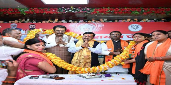 বিজেপিৰ সভাপতি নীতিন নবীনৰ শুভাৰম্ভ কৰিলে'কুম্হৰাৰ সেৱা সহায়তা পৰ্টেল'