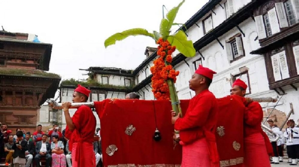 नेपाल में फूलपाती के अवसर पर