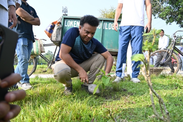 এপিডিজে মণ্ডলত শ্ৰদ্ধাৰে গান্ধী জয়ন্তী উদযাপন