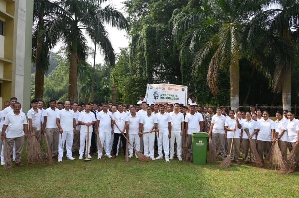 প্ৰথম বাহিনী এছ এছ বি সোণাপুৰ আৰু সকলো সমবায়ত ‘স্বচ্ছতা হি সেৱা’ অভিযানৰ অধীনত ব্যাপক স্বচ্ছতা কাৰ্যসূচী অনুষ্ঠিত
