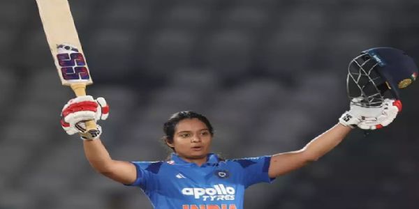 প্ৰতিকাৰ শতক আৰু শ্ৰী চৰণীৰ মাৰাত্মক বলিঙৰ বলত ভাৰতৰ জিম্বাবুৱেক ৯ উইকেটত পৰাস্ত
