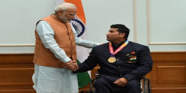 তিনিটাকৈ স্বৰ্ণ পদক বিজয়ী পেৰা এথলীট নীৰজ যাদৱৰ সন্দেহজনক পৰিস্থিতিত মৃত্যু