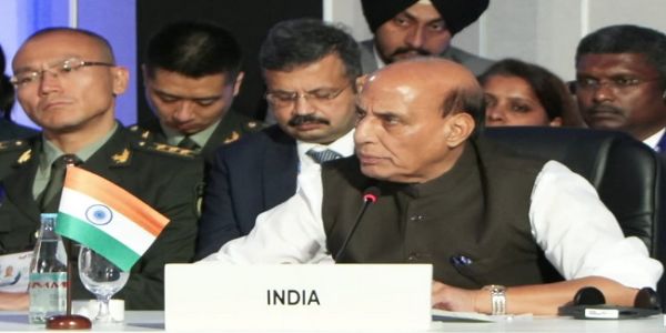 ‘অপাৰেচন সিন্দুৰ’ৰ পৰা আৰু অধিক শক্তিশালী হৈছে ভাৰতৰ সন্ত্ৰাসবাদৰ বিৰুদ্ধে যুঁজঃ ৰাজনাথ