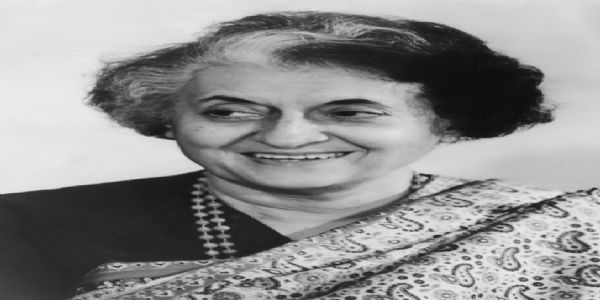 ইতিহাসৰ পাতত ৩১ অক্টোবৰঃ যেতিয়া প্ৰধানমন্ত্ৰী ইন্দিৰা গান্ধীৰ হত্যাকাণ্ডই দেশ কঁপাই তুলিছিল