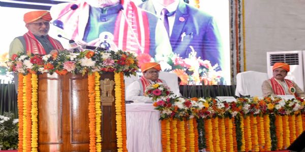 সংস্কৃত হৈছে ভাৰতৰ বহু ভাষাক একেলগে বান্ধি ৰখা সোণালী ডোল: উপ-ৰাষ্ট্ৰপতি