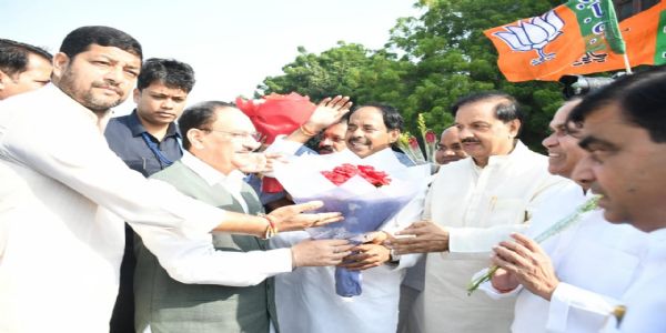 গ্ৰেটাৰ নয়ডাৰ ‘সেৱা সংকল্প অভিযান’ অনুষ্ঠানত জে পি নড্ডাৰ অংশগ্ৰহণ