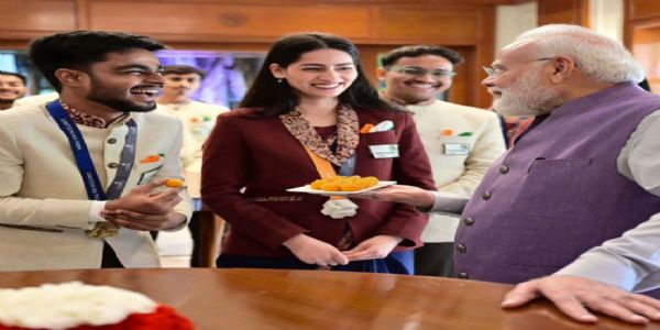 দক্ষতা প্ৰশিক্ষণ প্ৰতিষ্ঠানসমূহ আই. আই. টি., আই. আই. এম.-তকৈ কোনো গুণে কম নহয়ঃ প্ৰধানমন্ত্ৰী মোদী