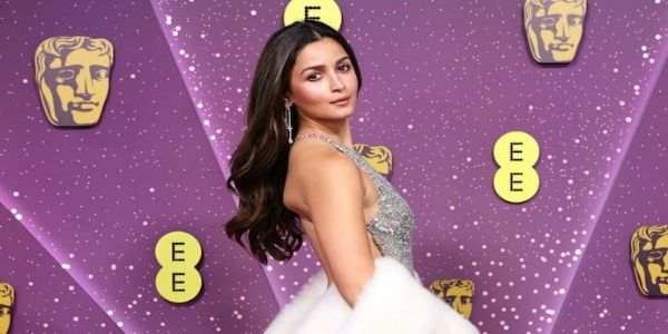 বাফটা বঁটাৰ ৰেড কাৰ্পেটত আলিয়া ভাটৰ চমক