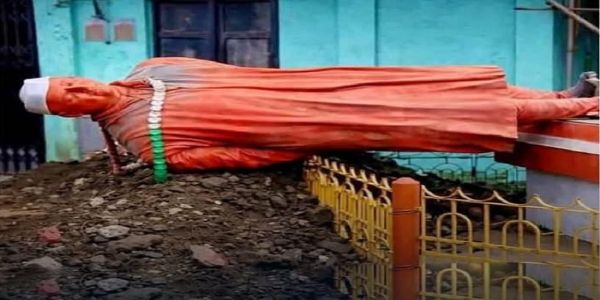 লক্ষীপুৰত পণ্ডিত জৱাহৰলাল নেহৰুৰ আৱক্ষ মূৰ্তিৰ ক্ষতিসাধন কৰা কাৰ্যক তীব্ৰ নিন্দা সভাপতি গৌৰৱ গগৈৰ