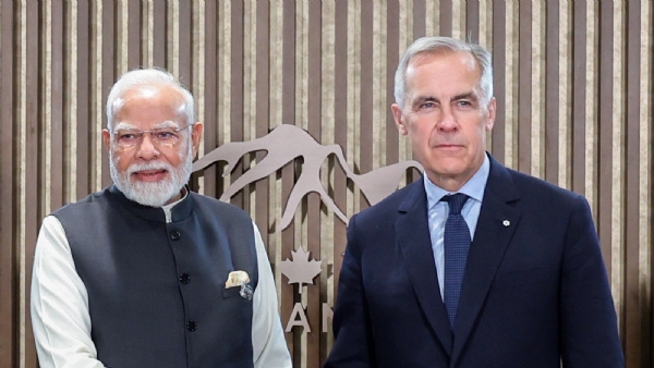 प्रधानमंत्री नरेन्द्र मोदी और कनाडा के प्रधानमंत्री मार्क कार्नी