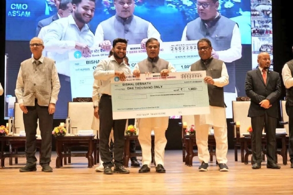 Assam CM Dr Himanta Biswa Sarma Launching Major Youth Welfare and Skill Development Schemes in Guwahati. Assam CM Dr Himanta Biswa Sarma Launching Major Youth Welfare and Skill Development Schemes in Guwahati.