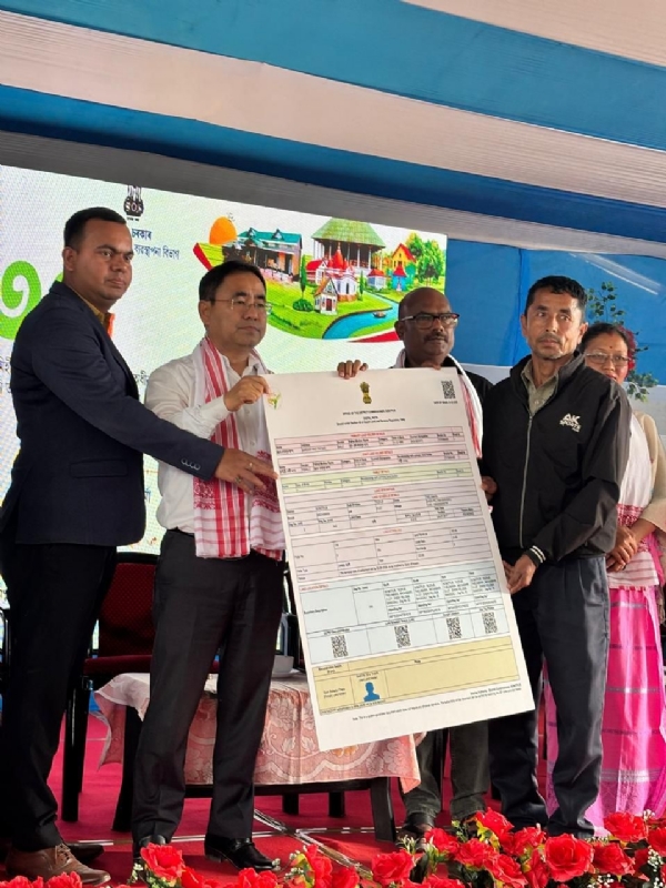 শোণিতপুৰ জিলাৰ পাঁচটা বিধানসভা সমষ্টিত (এল এ চি) অনুষ্ঠিত হোৱা আনুষ্ঠানিক বিতৰণ কাৰ্যসূচীৰ অংশ হিচাপে ভূমি পট্টা আৰু আবণ্টনৰ প্ৰমাণপত্ৰ বিতৰণ কৰা হয়। শোণিতপুৰ জিলাৰ পাঁচটা বিধানসভা সমষ্টিত (এল এ চি) অনুষ্ঠিত হোৱা আনুষ্ঠানিক বিতৰণ কাৰ্যসূচীৰ অংশ হিচাপে ভূমি পট্টা আৰু আবণ্টনৰ প্ৰমাণপত্ৰ বিতৰণ কৰা হয়।