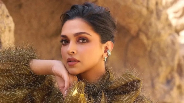 दीपिका पादुकोण - फोटो सोर्स एक्स