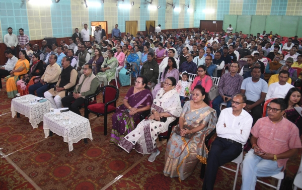 তেজপুৰত মিছন বসুন্ধৰা আচনিৰ অধীনত ৪২৬ গৰাকী খিলঞ্জীয়া আৰু ২০৪ টা শৈক্ষিক -সামাজিক -ধৰ্মীয় অনুষ্ঠানক ভূমি পট্টনৰ চৰকাৰী পত্ৰ প্ৰদান তেজপুৰত মিছন বসুন্ধৰা আচনিৰ অধীনত ৪২৬ গৰাকী খিলঞ্জীয়া আৰু ২০৪ টা শৈক্ষিক -সামাজিক -ধৰ্মীয় অনুষ্ঠানক ভূমি পট্টনৰ চৰকাৰী পত্ৰ প্ৰদান