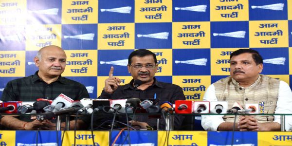 ইডি আৰু চিবিআই ব্যৱহাৰ কৰি ৰচনা কৰিছিল ভুৱা সুৰা কেলেংকাৰিঃ কেজৰিৱাল