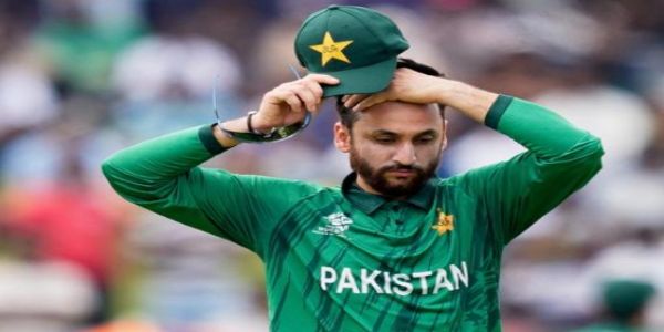 ইংলেণ্ডৰ বিজয়ৰ ফলত পাকিস্তানৰ আশা সজীৱ; এইদৰে নিশ্চিত কৰিব পাৰিব তেওঁলোকে ছেমি ফাইনেলত স্থান