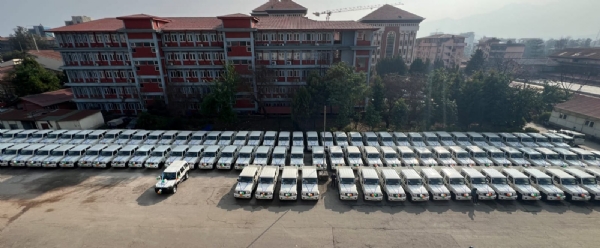 भारतीय दूतावास द्वारा प्रदान की गई गाड़ियां