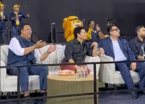 सूरत आइसीपीएल मैच में सचिन तेंदुलकर