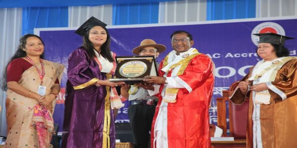 অসম মহিলা বিশ্ববিদ্যালয়ৰ ৫ম সমাৱৰ্তন অনুষ্ঠানত অংশগ্ৰহণ ৰাজ্যপাল