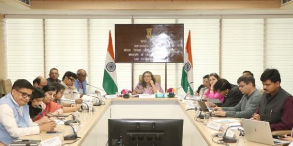 কেন্দ্ৰীয় চৰকাৰৰ যত্ন পৰিৱেশ তন্ত্ৰৰ ওপৰত এখন ৱেবিনাৰত জয়ন্ত চৌধুৰীয়ে কয়- সামাজিক আৰু অৰ্থনৈতিক দুয়োটা সুযোগ