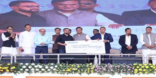 খানাপাৰাত মুখ্যমন্ত্ৰীৰ আত্মনির্ভৰ অসম অভিযান ১.০ ৰ অধীনত দ্বিতীয় কিস্তিৰ ধনৰাশি বিতৰণ মুখ্যমন্ত্ৰীৰ