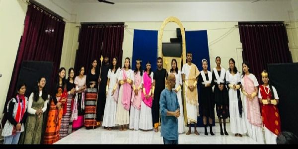 তেজপুৰ বিশ্ববিদ্যালয়ৰ অসমীয়া বিভাগৰ থিয়েটাৰ কৰ্মশালাৰ সামৰণি