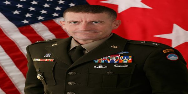 তিনিদিনীয়া নেপাল ভ্ৰমণত আমেৰিকাৰ সেনাৰ লেফটেনেণ্ট জেনেৰেল