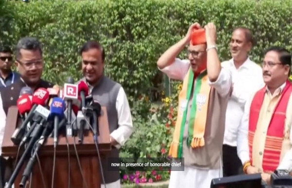 কংগ্ৰেছ সাংসদ প্ৰদ্যুত বৰদলৈৰ বিজেপিত যোগদান