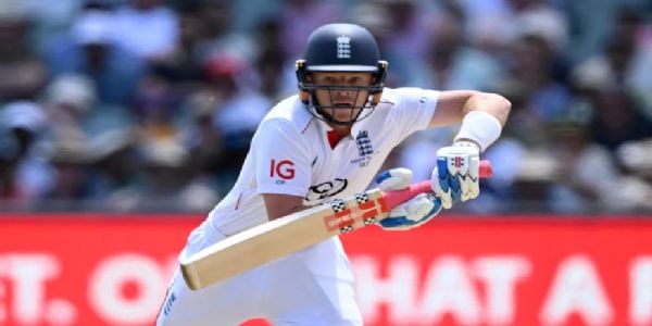 বেটছমেন অলি পোপ আত্মবিশ্বাসী: এছেজত হতাশাজনক প্ৰদৰ্শন সত্ত্বেও তেওঁৰ শ্ৰেষ্ঠত্ব দিয়াৰ চেষ্টা