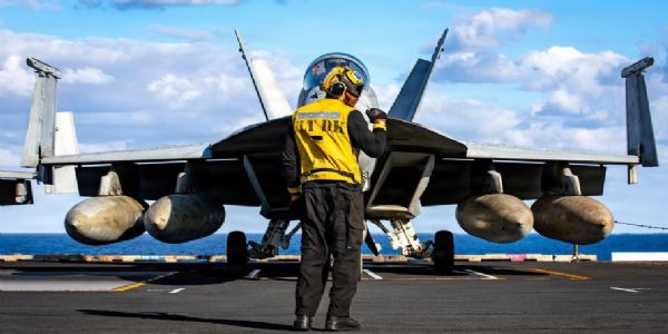 ইৰাণৰ ১০০০ৰো অধিক লক্ষ্যত আক্ৰমণৰ দাবী আমেৰিকাৰ কেন্দ্ৰীয় কমাণ্ডৰ