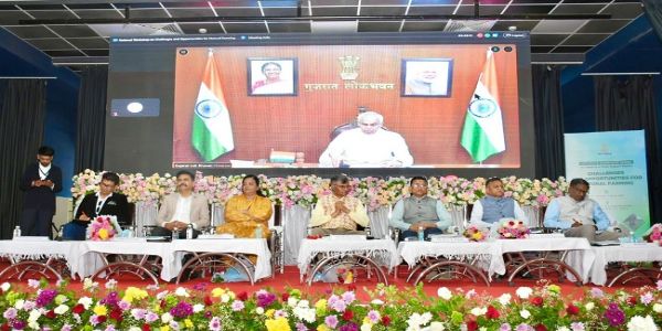 নিটি আয়োগৰ কৃষকৰ আয় বৃদ্ধিৰ ক্ষেত্ৰত প্ৰাকৃতিক কৃষিৰ ওপৰত গুৰুত্ব আৰোপ কৰি ৰাষ্ট্ৰীয় কৰ্মশালা