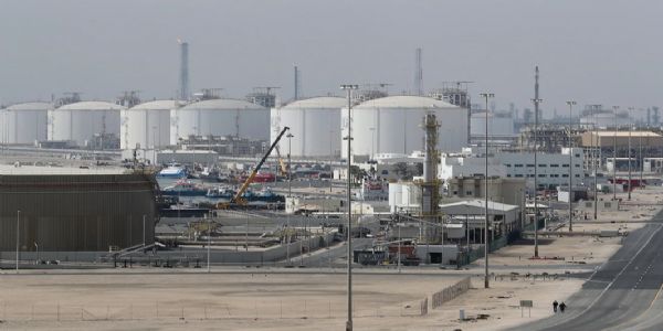 ইৰাণৰ তেলৰ ওপৰত নিষেধাজ্ঞা উঠাই লোৱাৰ ইংগিত আমেৰিকাৰ