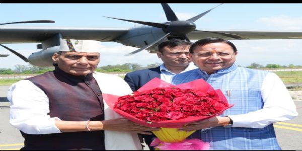 উত্তৰাখণ্ডত উপস্থিত প্ৰতিৰক্ষা মন্ত্ৰী ৰাজনাথ সিং, মুখ্যমন্ত্ৰী ধামীৰ আদৰণি