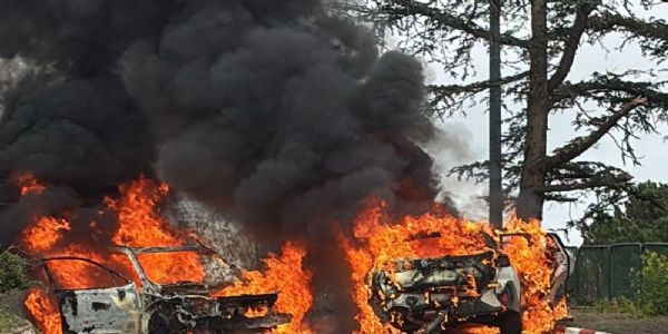 হিজবুল্লাৰ উত্তৰ ইজৰাইললৈ ক্ষেপণাস্ত্ৰ নিক্ষেপ, দুখন গাড়ীত জুই লাগি এজন লোকৰ মৃত্যু