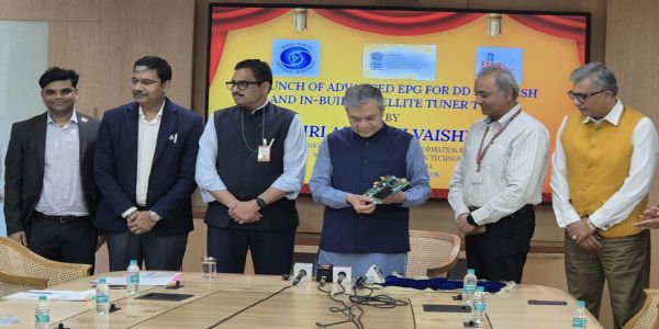 টিভি চেটত সংযোজিত থাকিব মাইক্ৰ’ চেট-টপ বক্স, বিনামূলীয়াকৈ চাব পাৰিব ৪৫০টা চেনেল