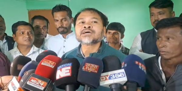 তিনি গগৈৰ মিলনৰ পাছত উজনিত ধুমুহা বলিব– অখিল গগৈ