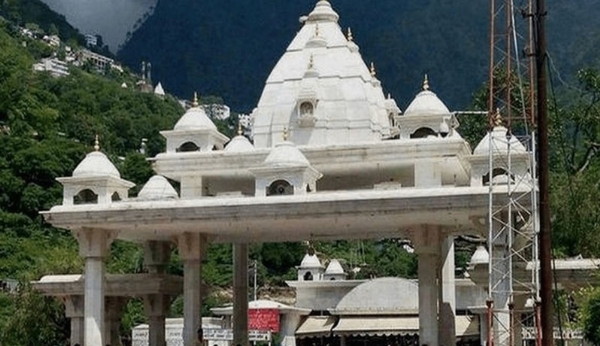 বৈষ্ণো দেৱী মন্দিৰ। ফাইল ফটো বৈষ্ণো দেৱী মন্দিৰ। ফাইল ফটো